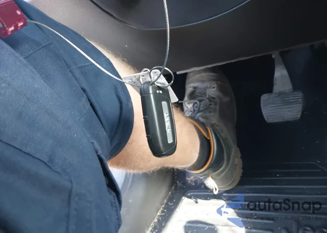 ZACCJBCB0HPF27223: 42279998