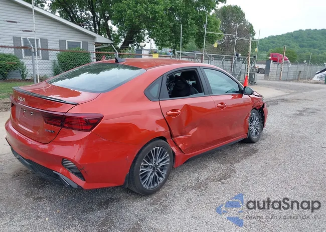 3KPF54AD3PE629435: 42280128