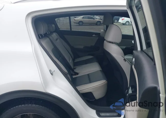 KNDPN3AC2J7442958: 42280165