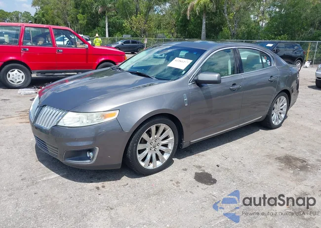 1LNHL9DR7BG611611: 42281272