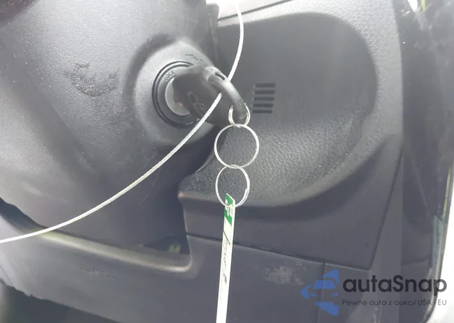 2T1BURHE9JC007778: 42281344