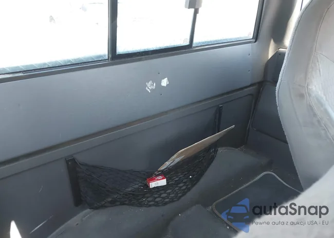 4F4YR16UX3TM20352: 42281355