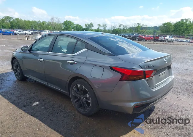 1N4BL4DV6NN353064: 42281400