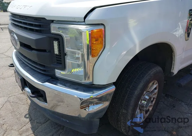 1FT7W2B65HEC32263: 42281628