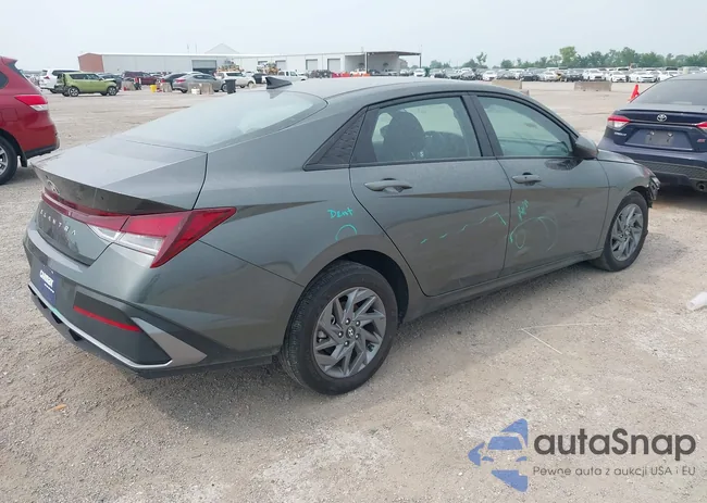 KMHLM4DG9RU831918: 42281637