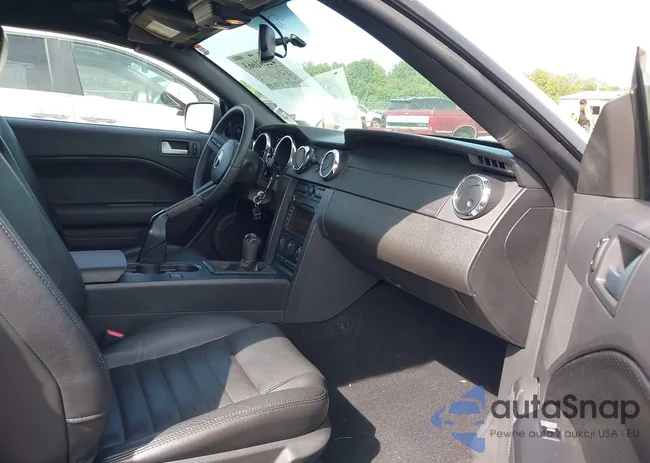 1ZVHT85H385157895: 42281663