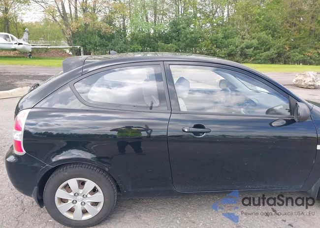 KMHCM3AC2AU178302: 42281704