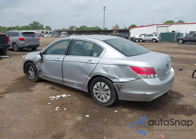 1HGCP25378A097700: 42281752