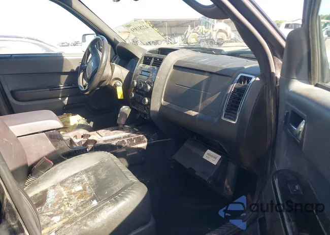 1FMCU9EG4BKA47210: 42281851