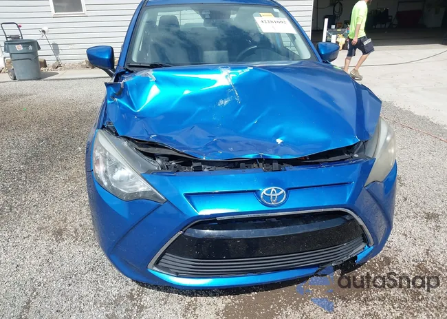 3MYDLBYV3JY326100: 42281002