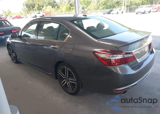 1HGCR3F91HA001742: 42282363