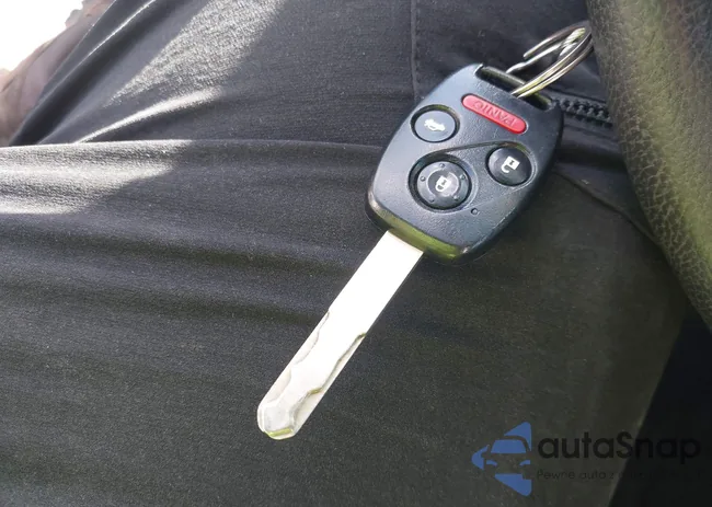 1HGCS1A76CA017703: 42282437