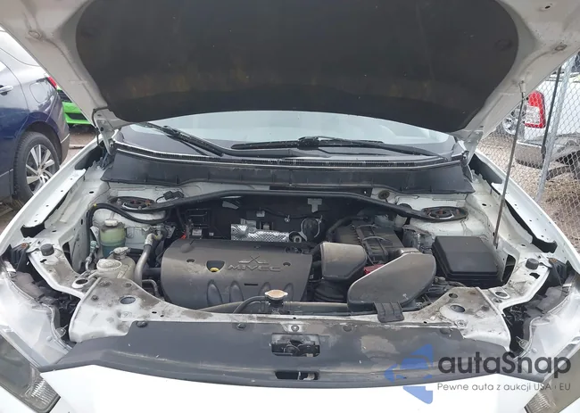 JA4AT3AW8AZ009830: 42282853