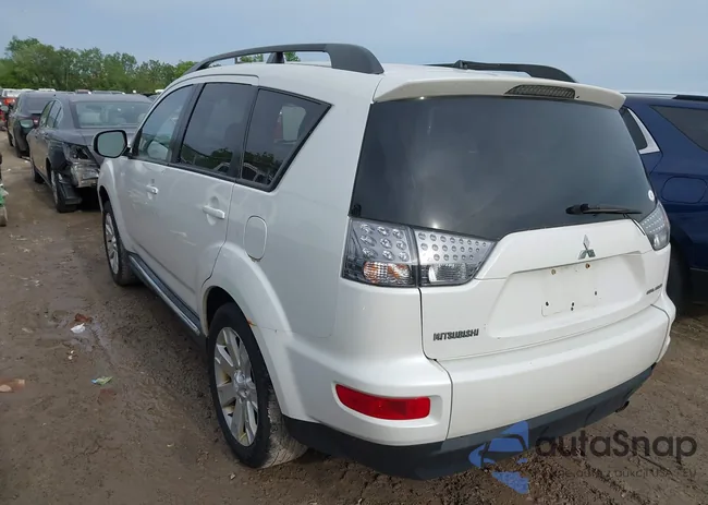 JA4AT3AW8AZ009830: 42282853