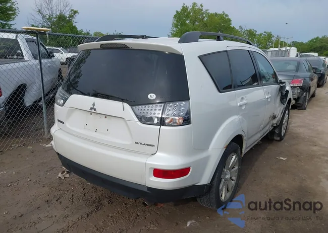 JA4AT3AW8AZ009830: 42282853