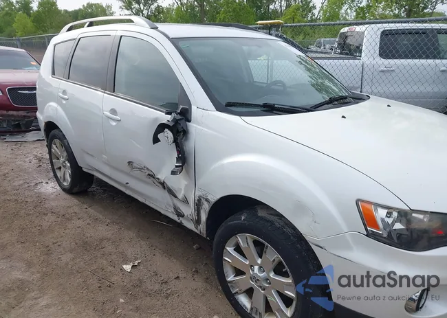 JA4AT3AW8AZ009830: 42282853