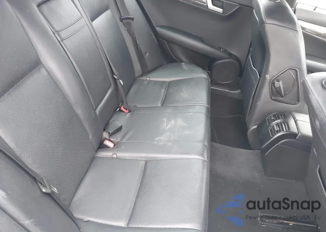 WDDGF8BB2CR226900: 42281921