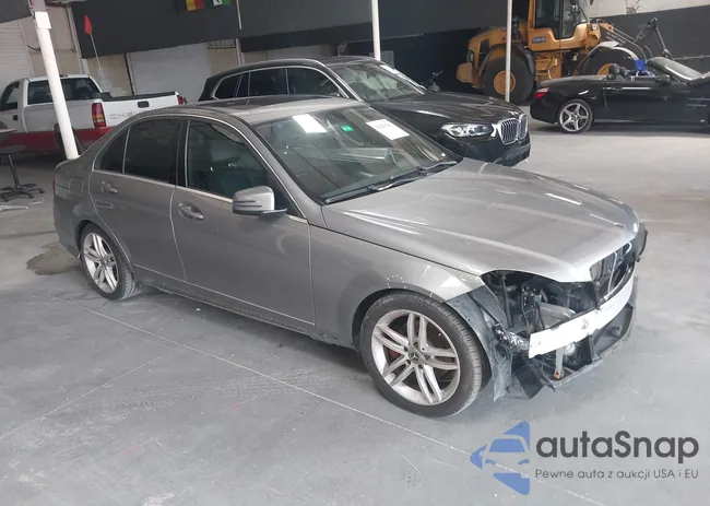 WDDGF8BB2CR226900: 42281921