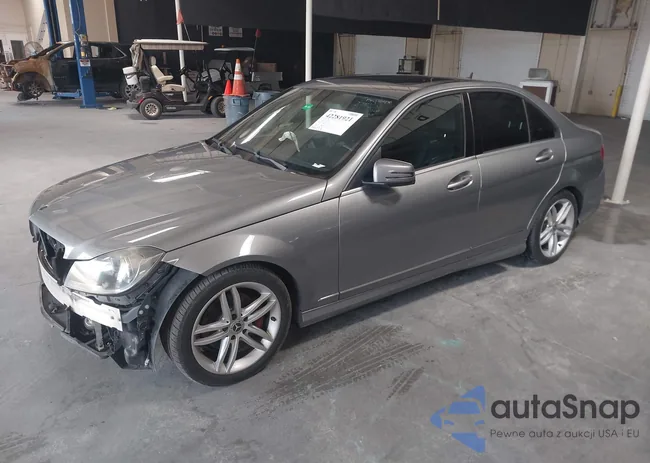 WDDGF8BB2CR226900: 42281921