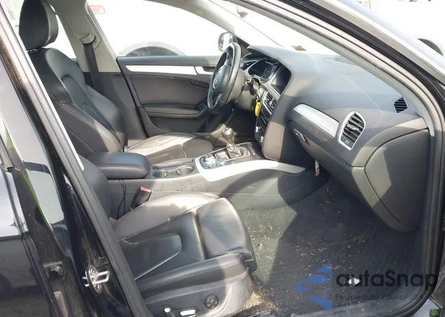 WAUHFAFLXDN032260: 42281958