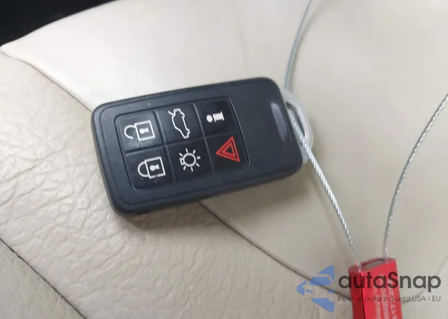 YV1612FS5D1218392: 42283632