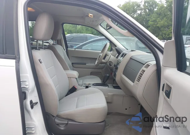 1FMCU0D71AKD00544: 42282929