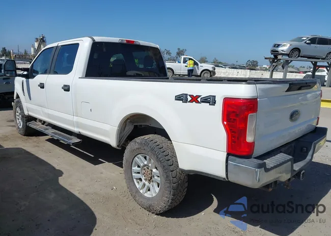 1FT7W2B60JEB51984: 42282958