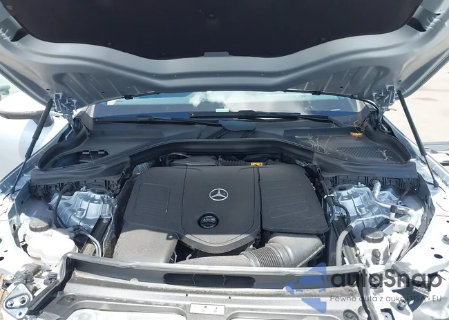 W1NKM4GB2PF043878: 42283130