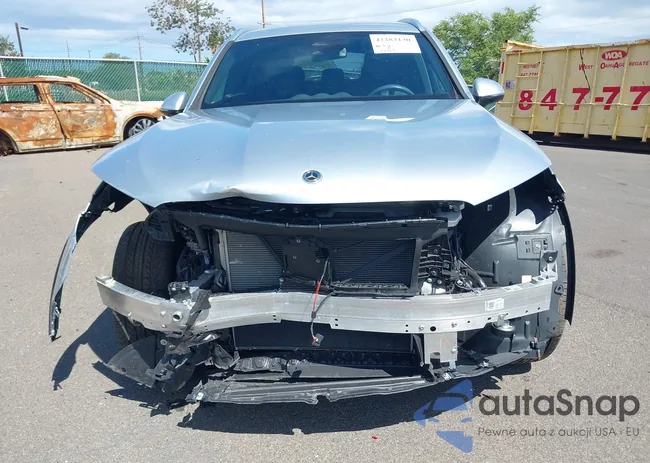 W1NKM4GB2PF043878: 42283130