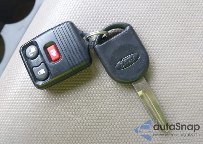 1FMCU493X9KA99123: 42283198