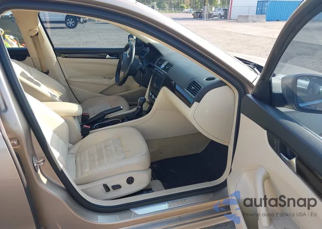 1VWCT7A36FC121660: 42283227