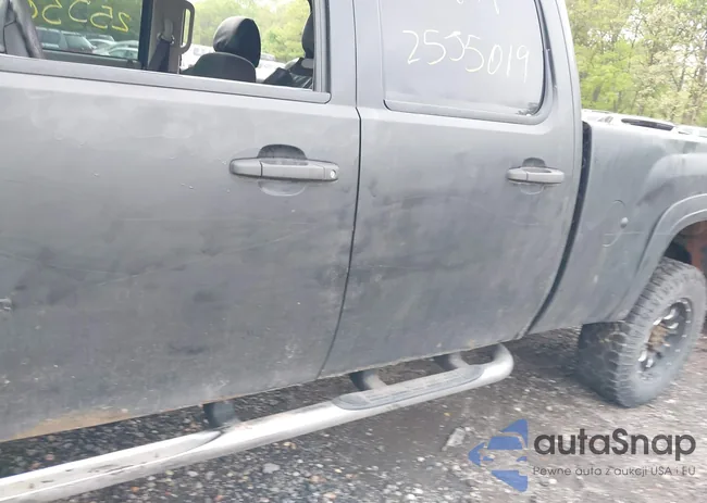 1GCHK23K48F223561: 42283268