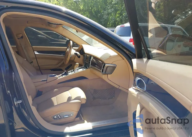 WP0AA2A76CL019437: 42284312