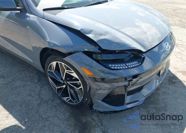 KMHM34AC6SA099070: 42284629