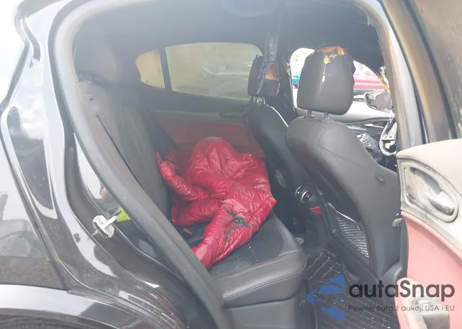 ZASFAKEV6J7C22226: 42284675