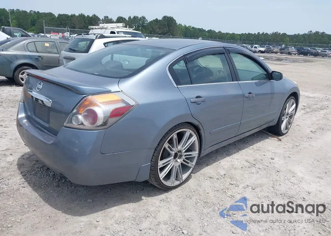 1N4AL2AP2AC112937: 42284020