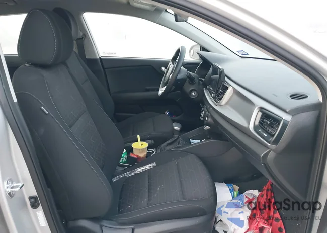 3KPA24ADXPE581256: 42284185