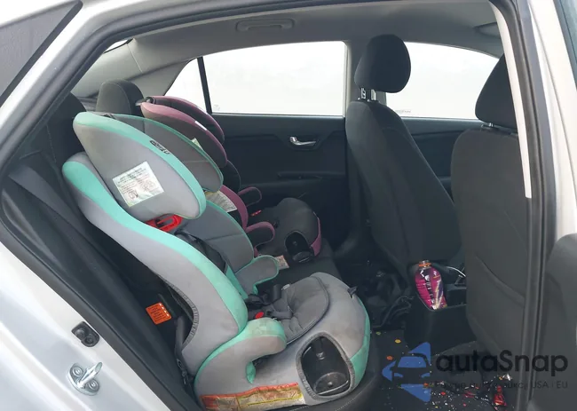 3KPA24ADXPE581256: 42284185