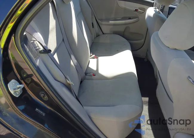 2T1BU4EE0BC744456: 42285261