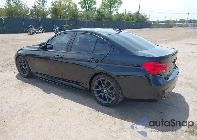 WBA8E9G54GNU28044: 42285519