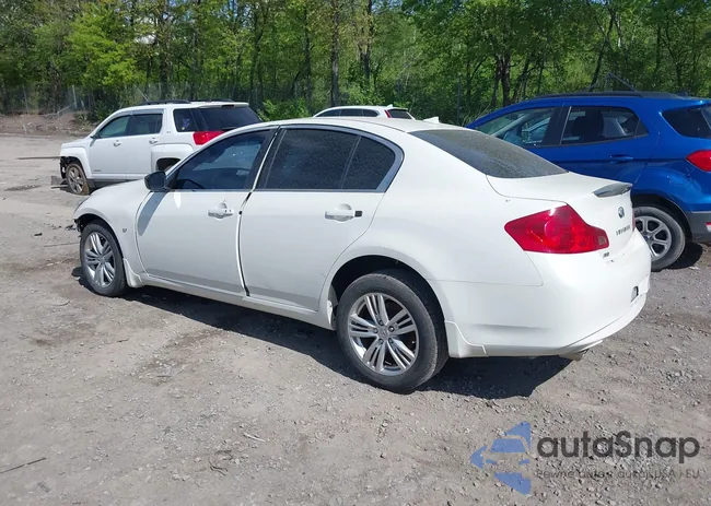 JN1CV6AR6FM650437: 42285606