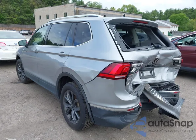 3VV2B7AX0NM158691: 42286425