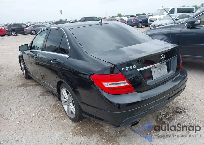 WDDGF4HB0DR296803: 42286512