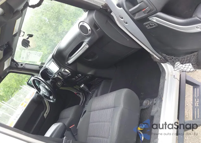 1J4BA5H19BL506812: 42286533