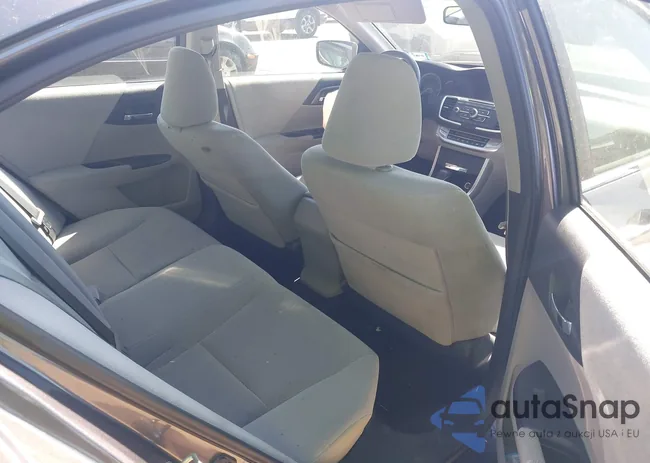 1HGCR2F35DA104355: 42286615