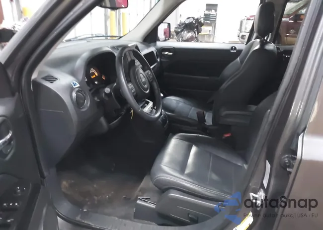 1C4NJRFB8FD245162: 42286719