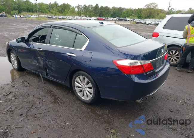 1HGCR3F86FA030528: 42287254