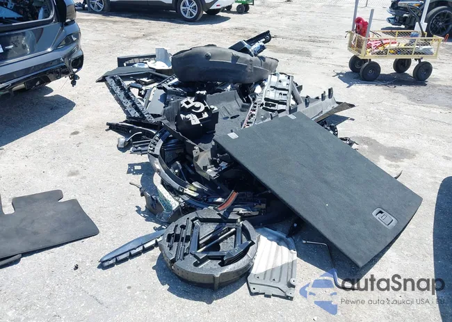 5UXCY6C09N9L97438: 42286912