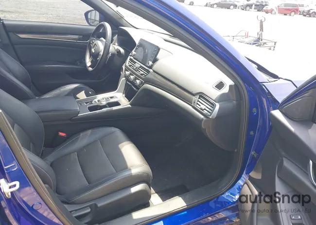 1HGCV2F31JA047448: 42287074