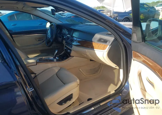 WBAXH5C58CDW11027: 42287211